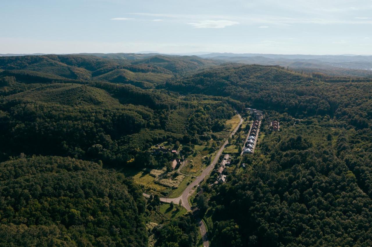 Apartmán Videki Vendeghaz A Buekkben, Pezsgofuerdovel. Királd Exteriér fotografie